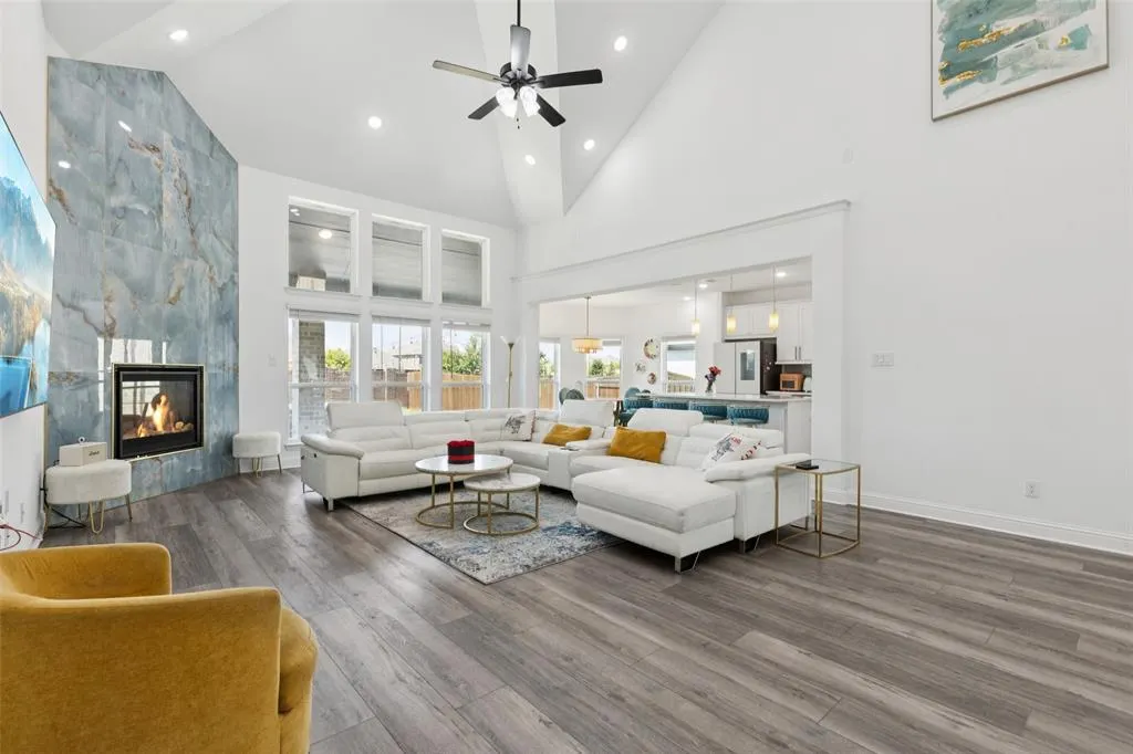 1024 Dupont Drive