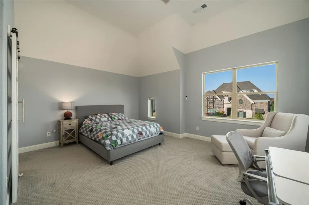 3437 Starling Drive
