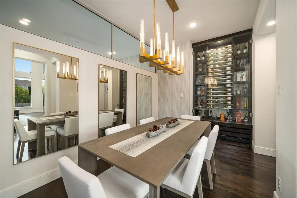 3437 Starling Drive