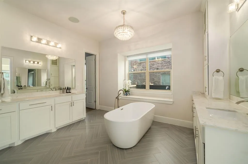 3437 Starling Drive