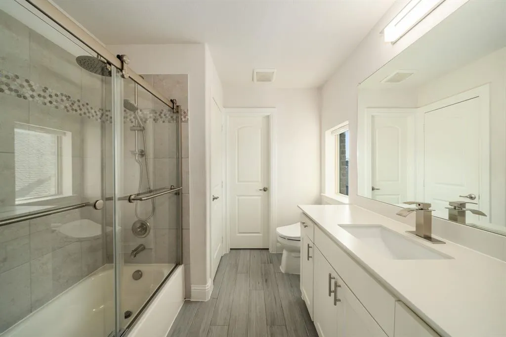 3437 Starling Drive