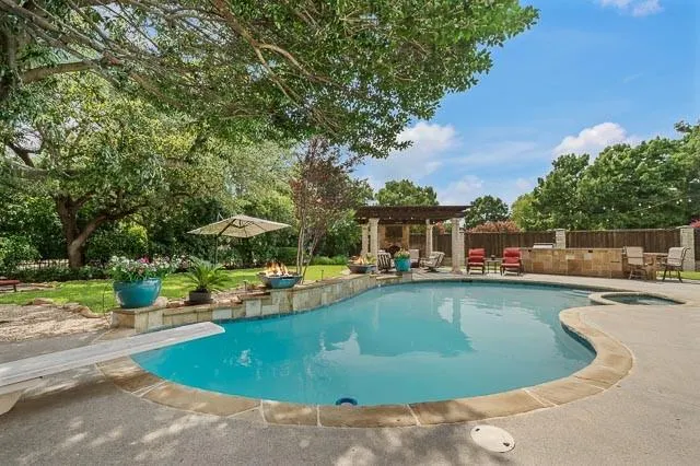 2004 Crown Knoll Lane