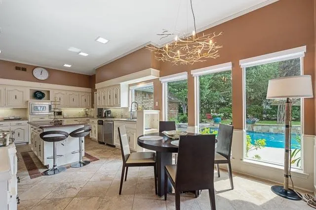 2004 Crown Knoll Lane
