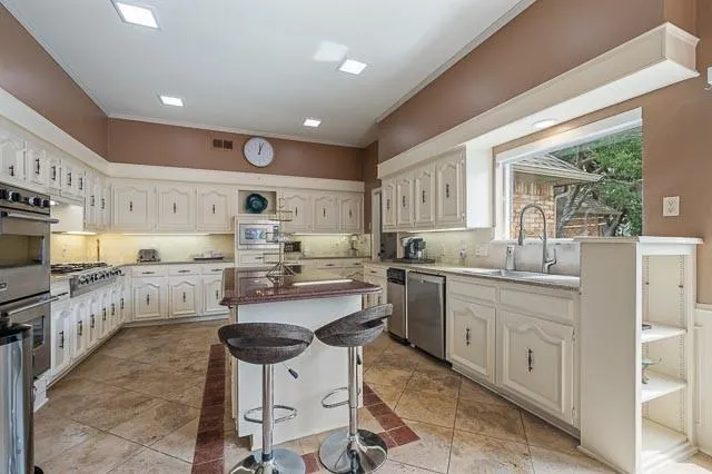 2004 Crown Knoll Lane