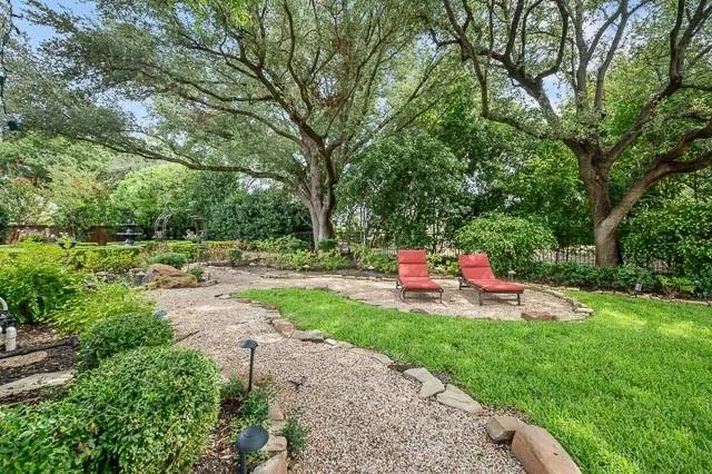 2004 Crown Knoll Lane
