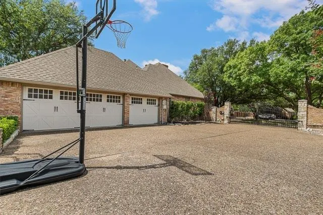 2004 Crown Knoll Lane