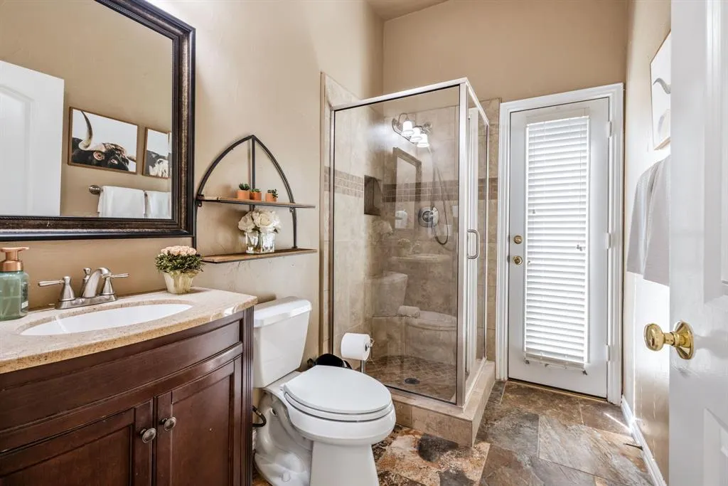 2412 Mesa Oak Trail