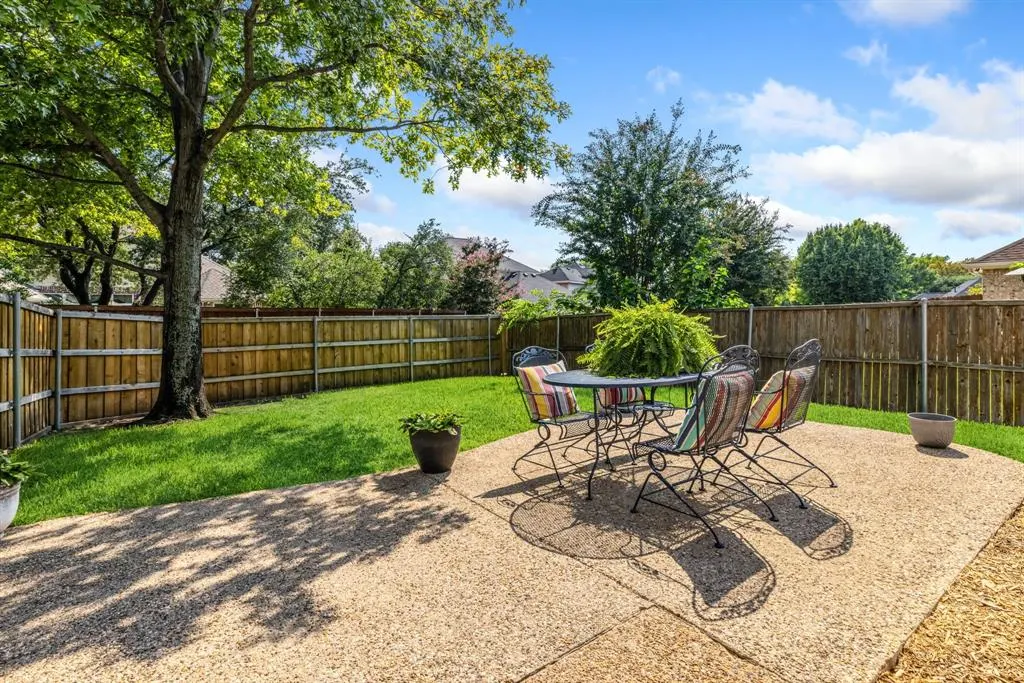 2412 Mesa Oak Trail