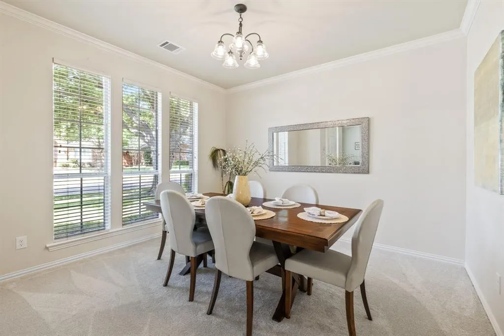 2412 Mesa Oak Trail