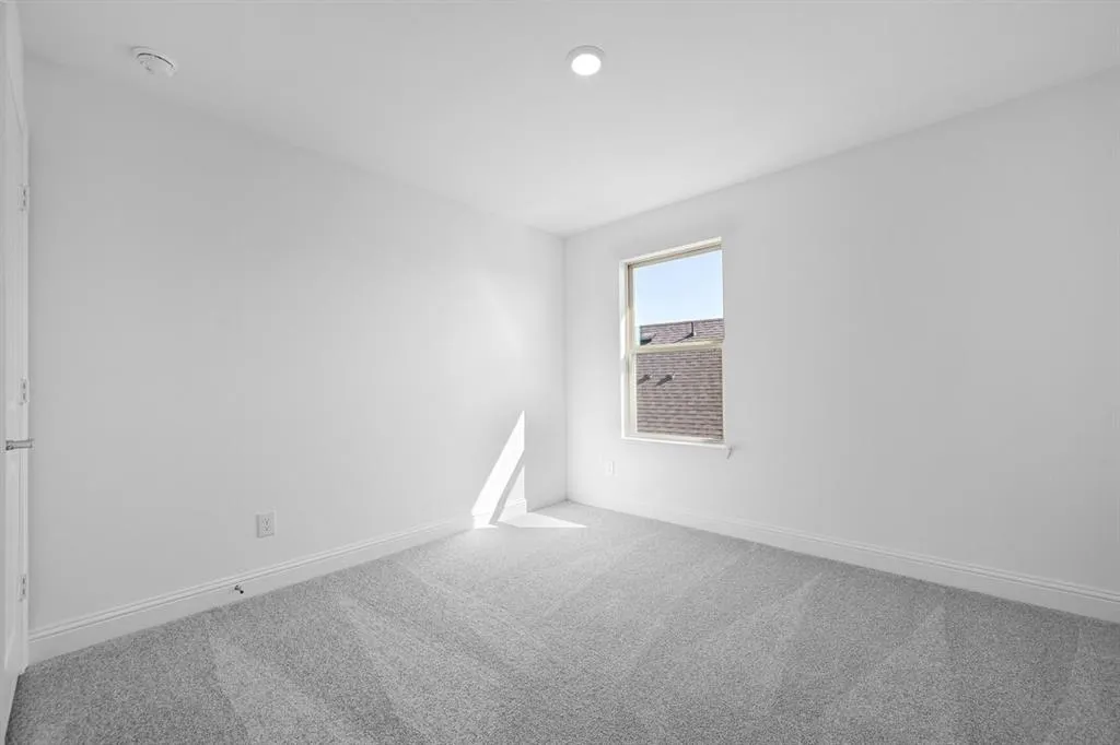 117 North Sky Drive