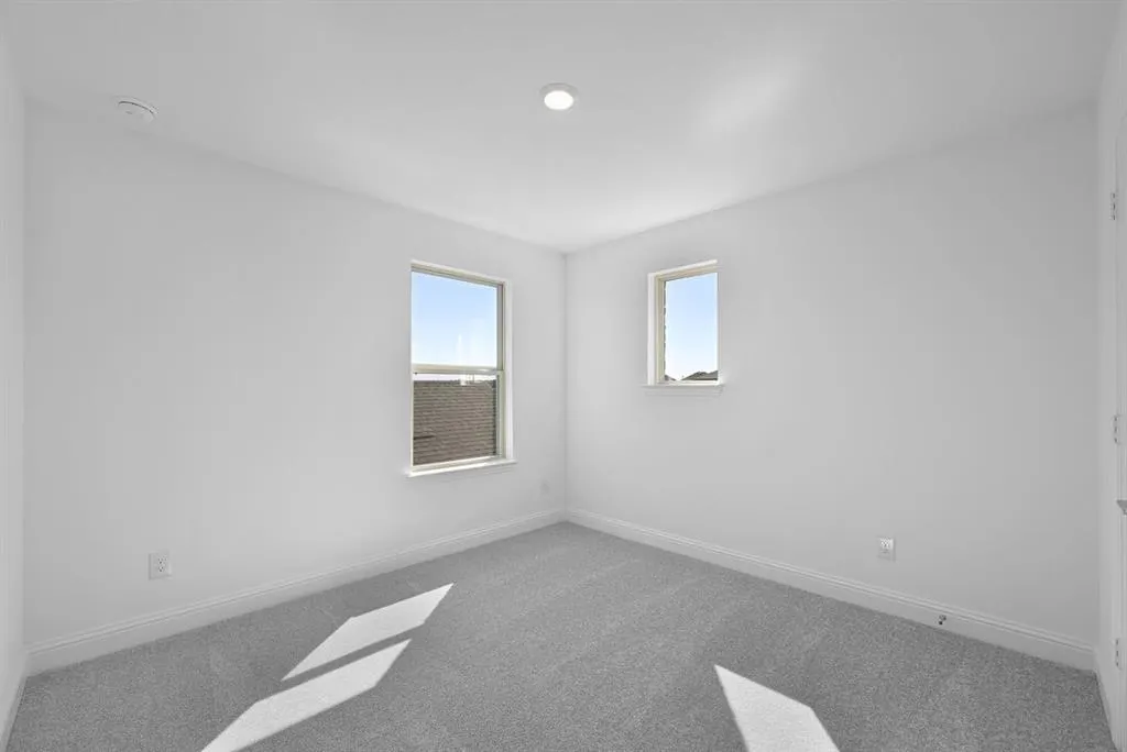 117 North Sky Drive