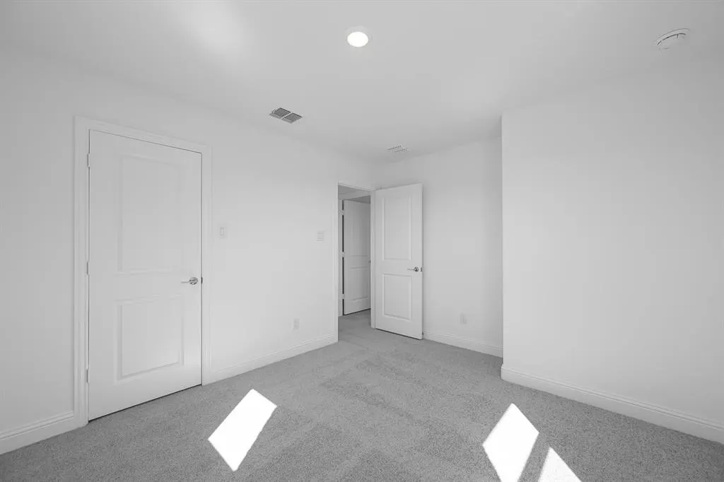 117 North Sky Drive