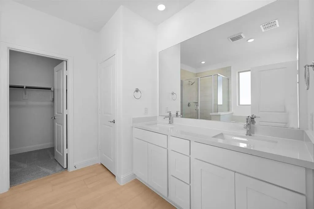 117 North Sky Drive