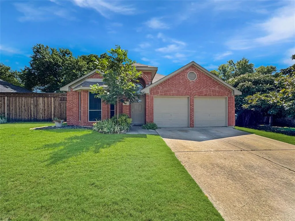 806 Glenwood Court