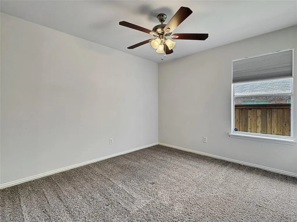 806 Glenwood Court