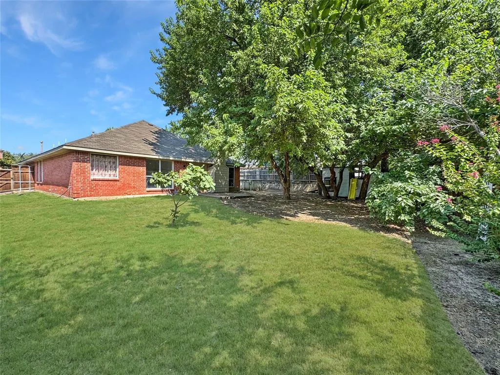 806 Glenwood Court