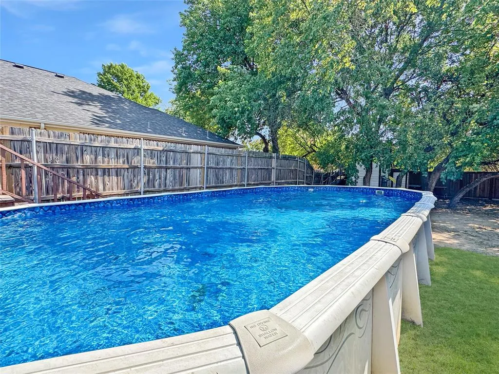 806 Glenwood Court