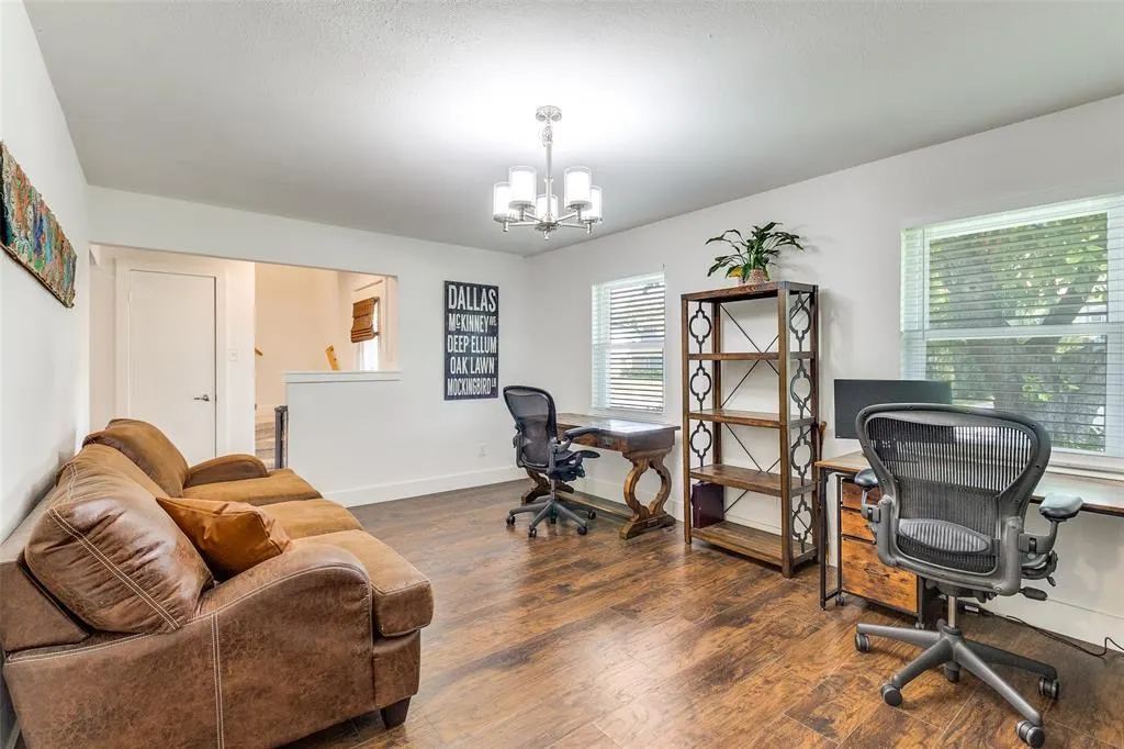 11223 Dumbarton Drive