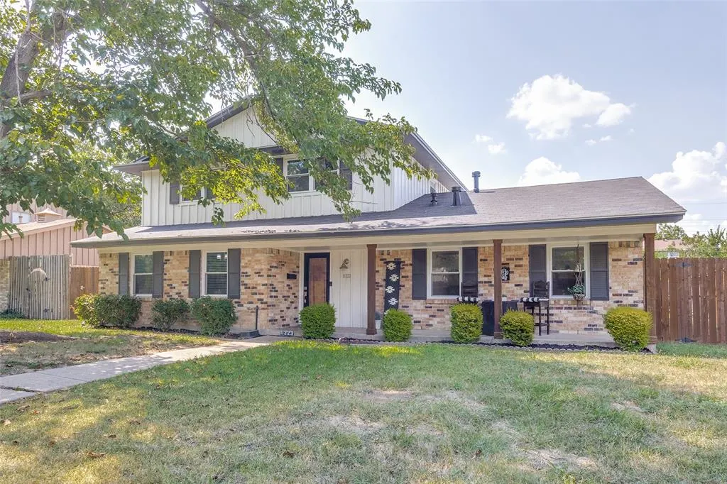 11223 Dumbarton Drive