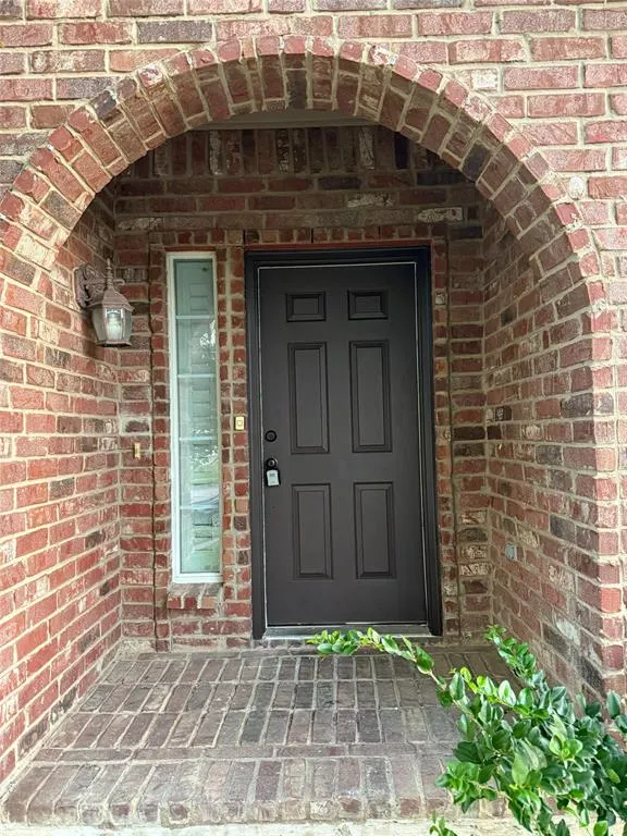 1940 cliffrose Drive