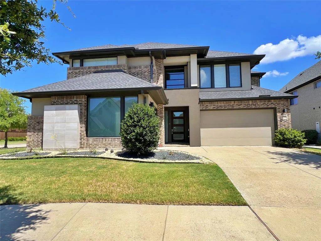 4100 Woodbine Lane