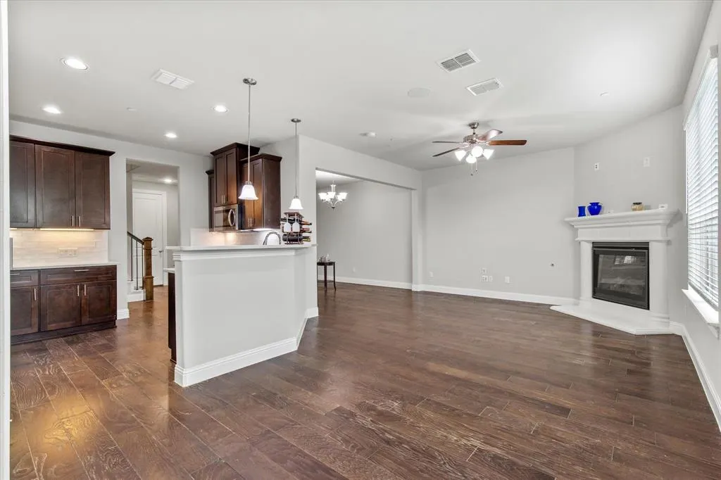 3048 Galveston Street