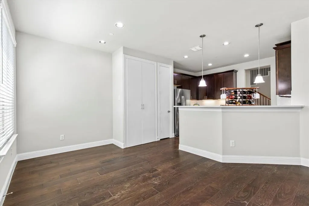 3048 Galveston Street