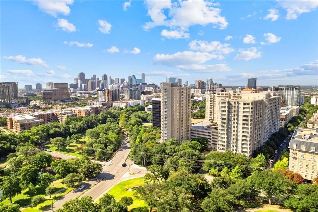 3225 Turtle Creek Boulevard, #1009