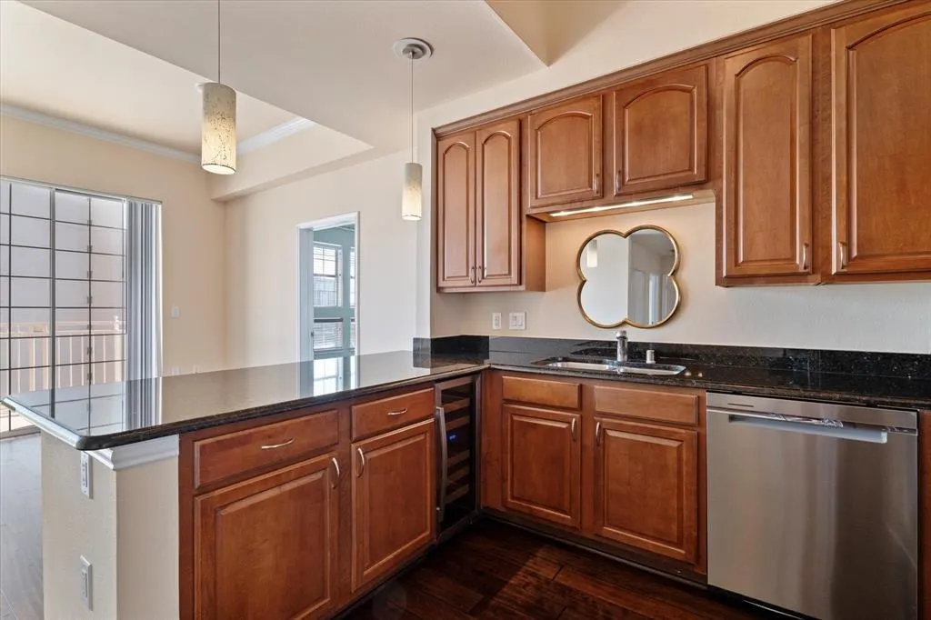 3225 Turtle Creek Boulevard, #1009