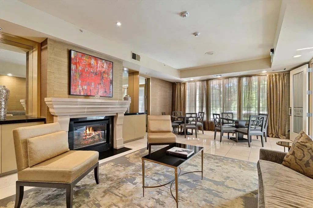 3225 Turtle Creek Boulevard, #1009