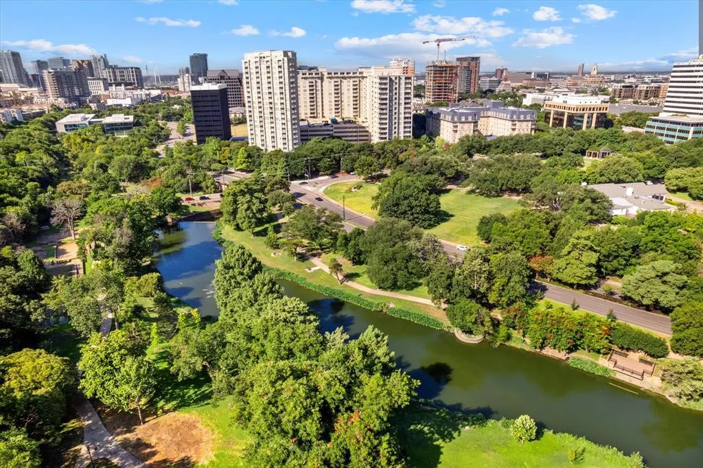 3225 Turtle Creek Boulevard, #1009
