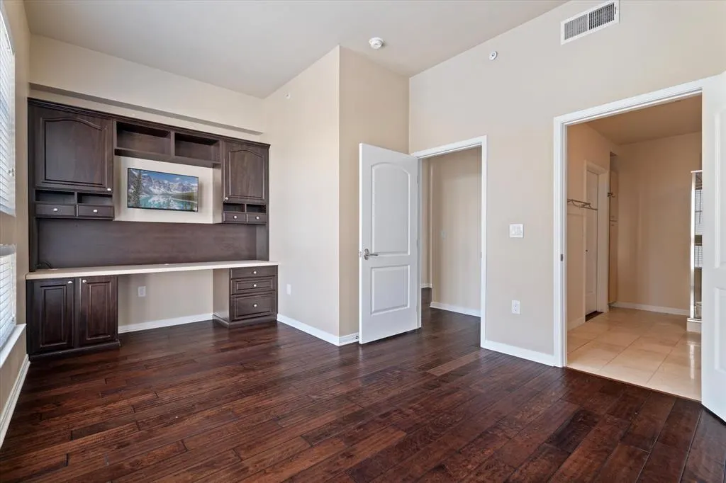 3225 Turtle Creek Boulevard, #1009