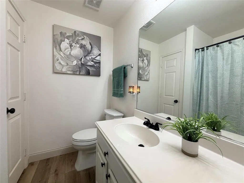 3309 Willow Springs Drive
