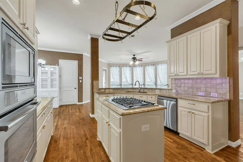 604 Pilot Point Drive