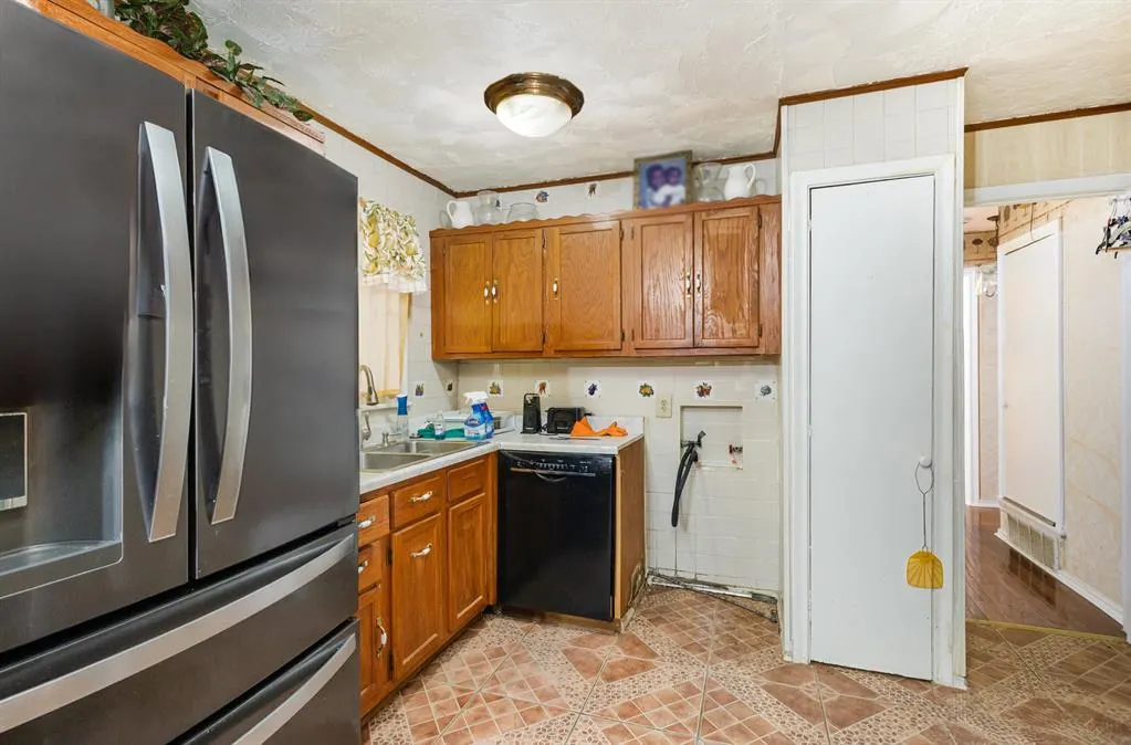 2977 Marjorie Avenue