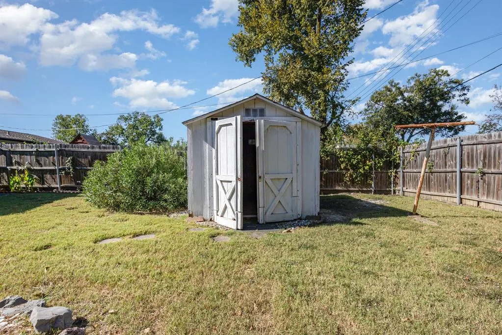 2977 Marjorie Avenue