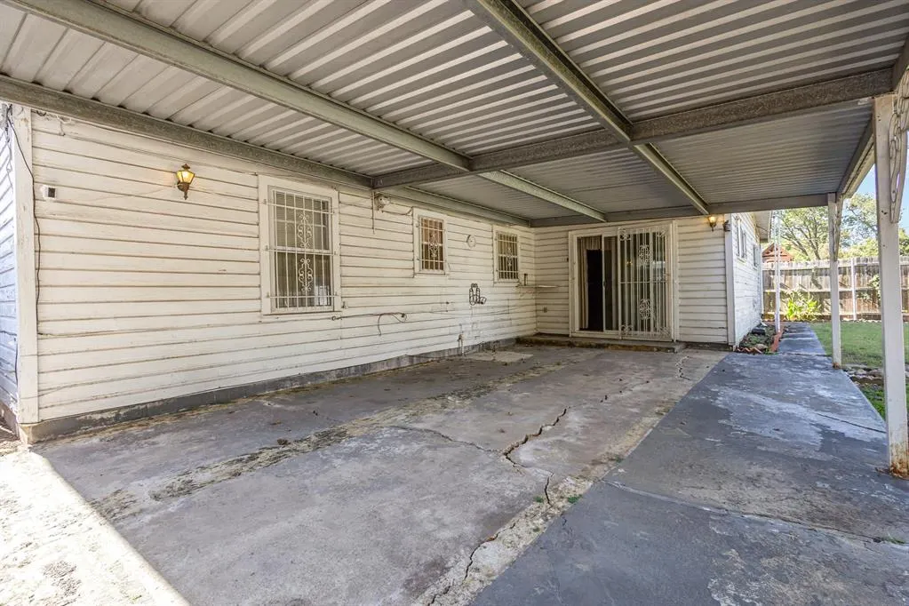 2977 Marjorie Avenue