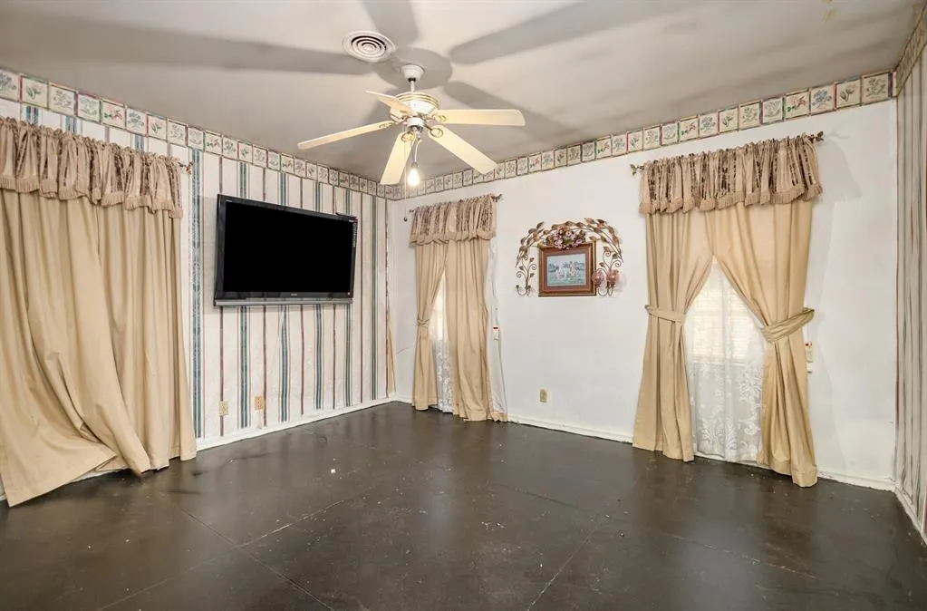 2977 Marjorie Avenue