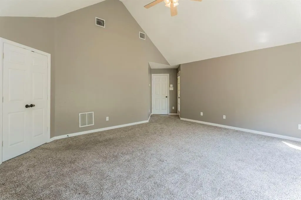 5710 Roanoke Drive