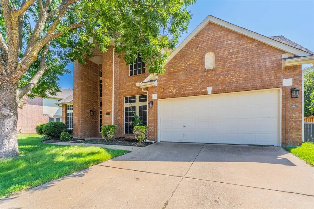 5710 Roanoke Drive