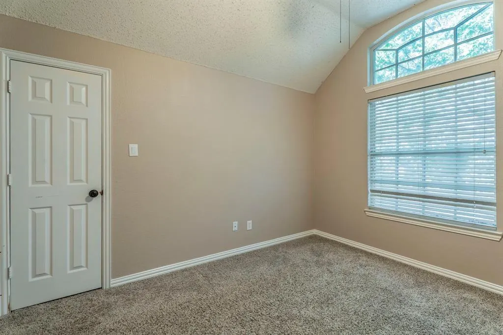 5710 Roanoke Drive