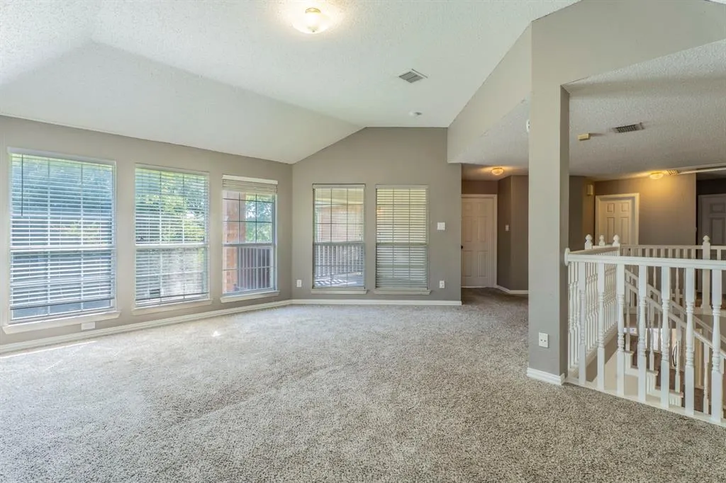 5710 Roanoke Drive