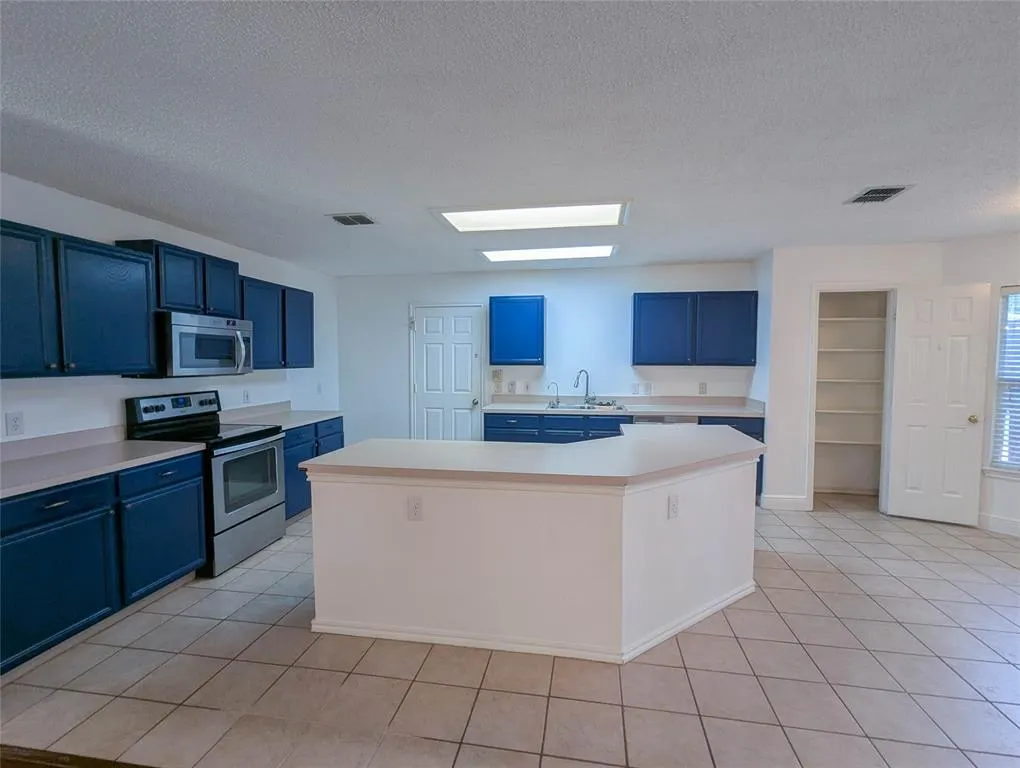 6411 Nottoway Court