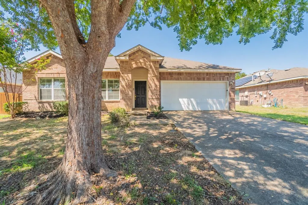 909 Hannah Way