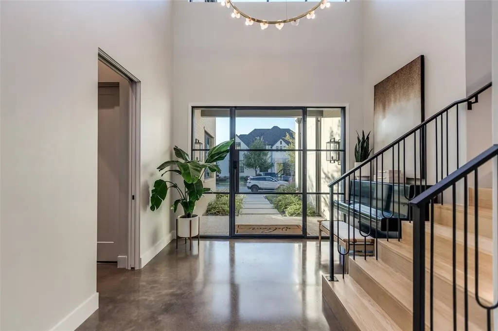 10264 Blackenhurst Lane