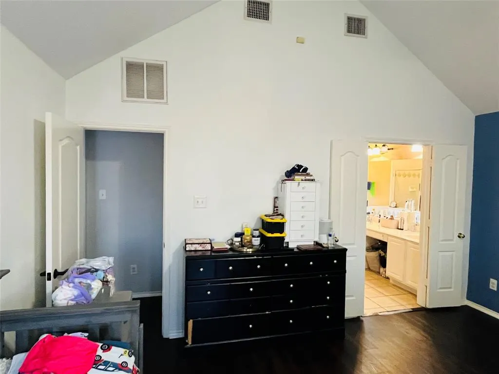 3005 Avery Lane