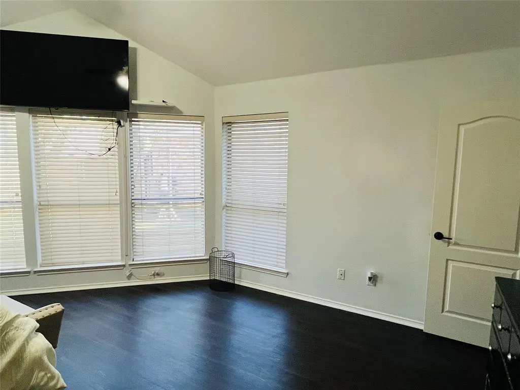 3005 Avery Lane