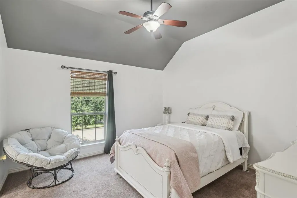 5594 Beacon Hill Drive