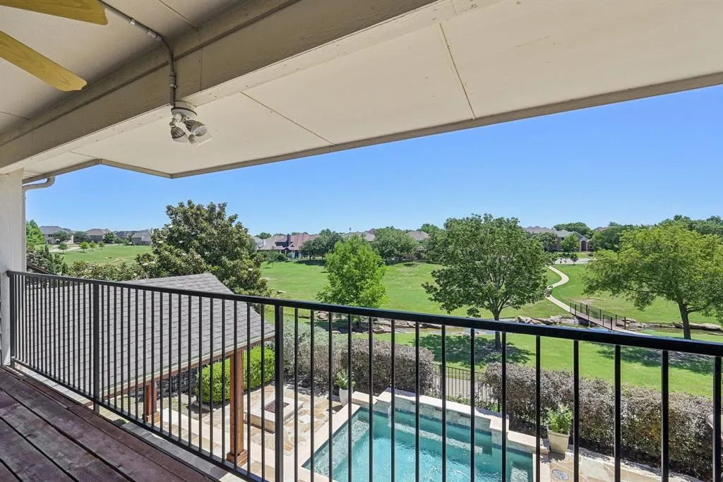 5594 Beacon Hill Drive