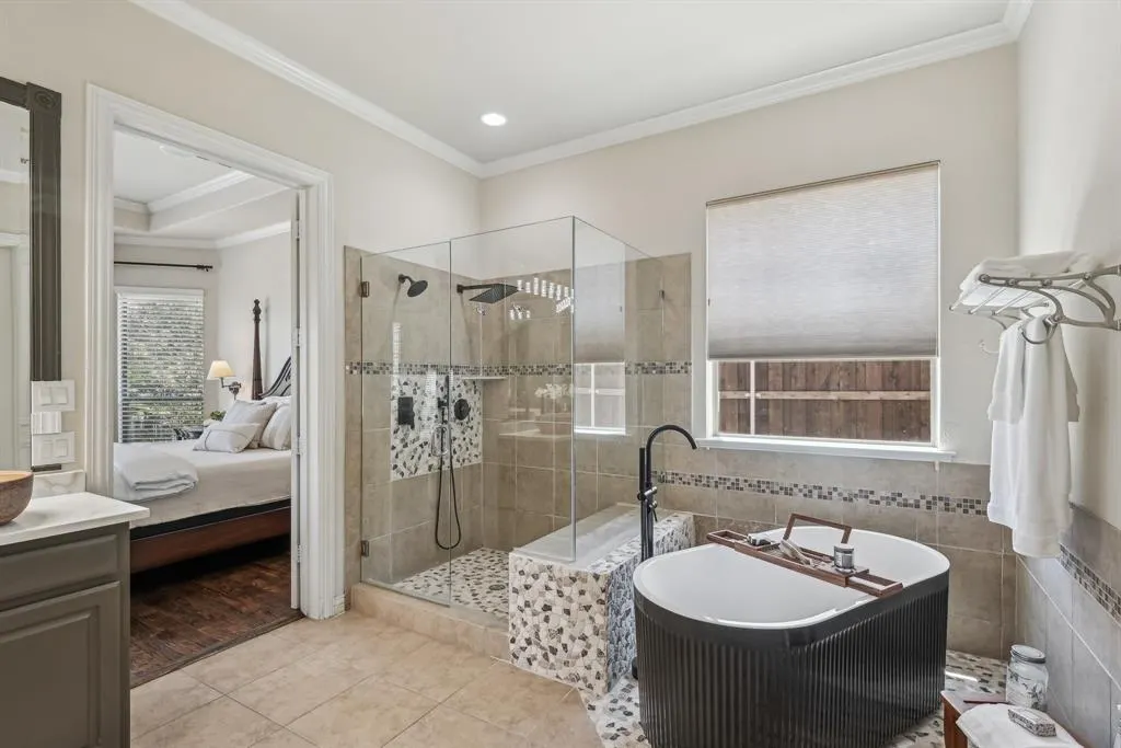 5594 Beacon Hill Drive